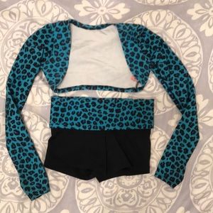 Natalie leopard print dance topjacket & shorts size child S/M (age 6-7)